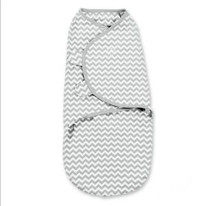 SwaddleMe Original Velcro Swaddle Wrap - NB - 3mo, S/M Chevron Gray